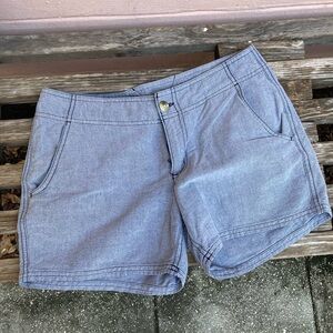 Columbia PFG Shorts Womens Size 4 Blue Flat Front Chino Shorts 100% Cotton